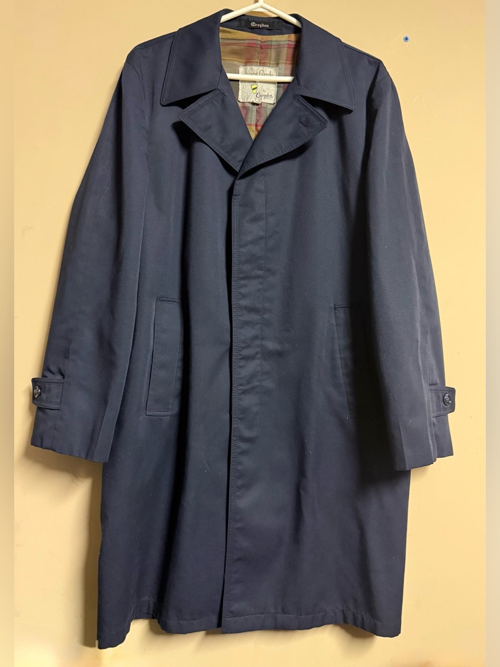 Vintage Avant- Garde Men's Navy Blue Classic Overcoat
Size 40 or Large